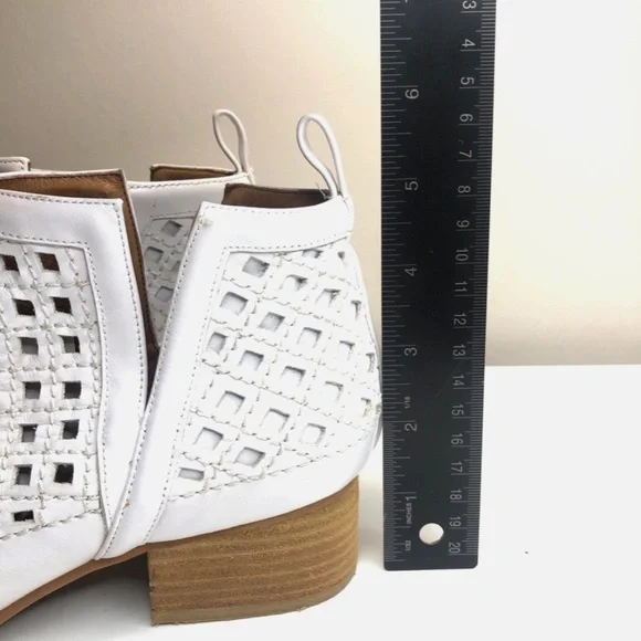 Jeffrey Campbell Cutout Taggart Booties | White Leather | - Picture 15 of 16